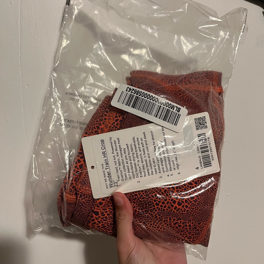 NWT lululemon Wunder Train High-Rise Crop 23” Leggings Size 4